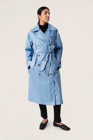 SOAKED IN LUXURY Between-seasons coat in Blue: front