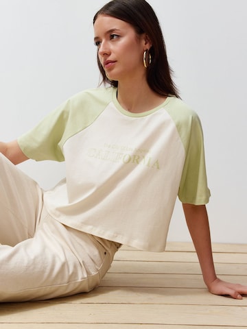 Trendyol Shirt in Beige