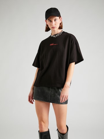 Pegador Oversize t-shirt 'NAVISK' i svart