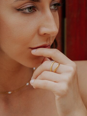 Akitsune Ring 'Radiance Ring Gold' in Gold