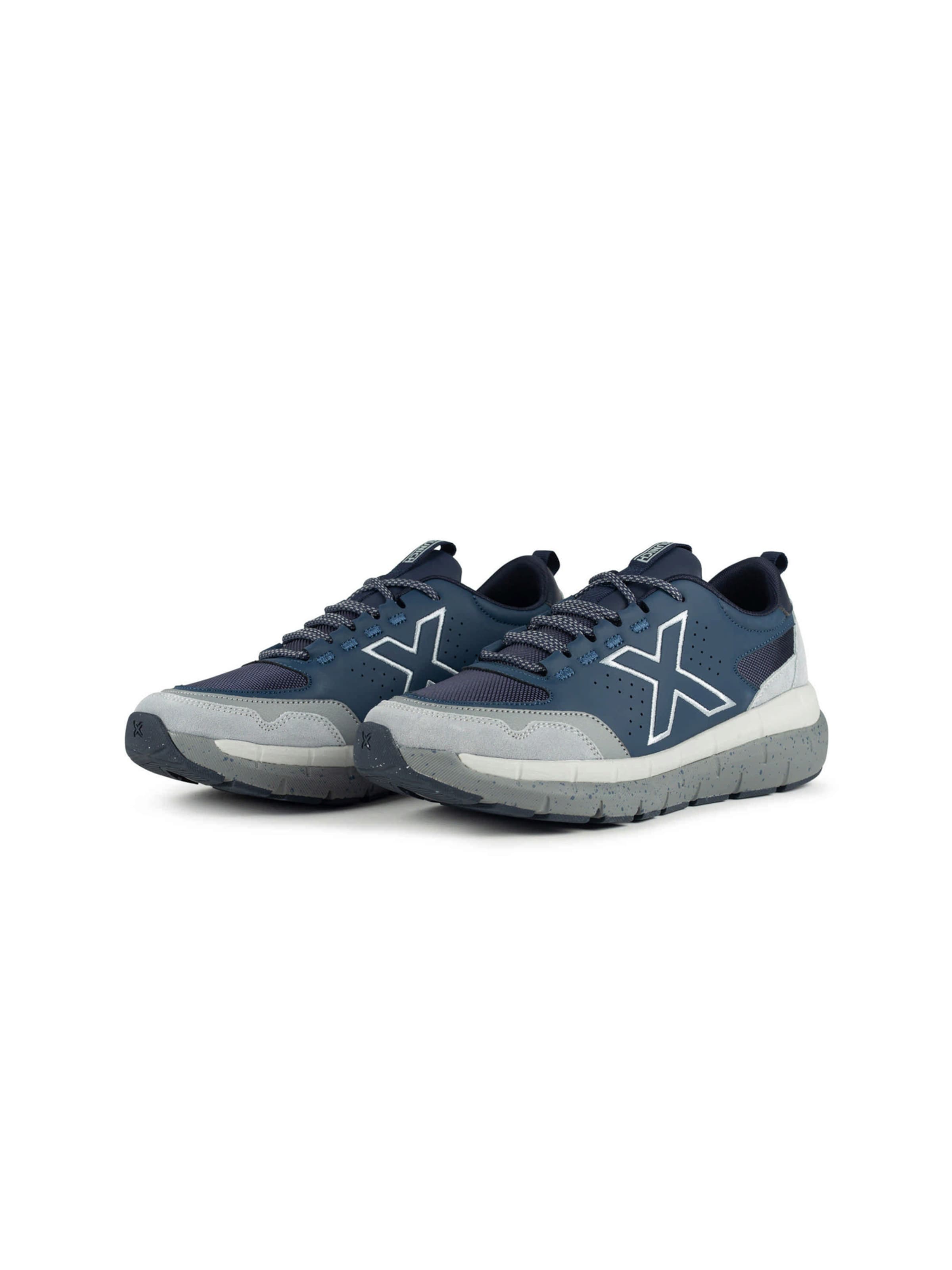 MUNICH Sneakers laag 'KAVA' in Blauw: voorkant