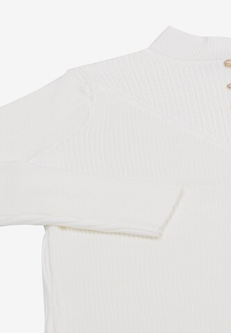 tassia Sweater in White