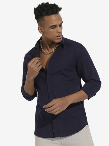 Coupe regular Chemise 'Micah ' Campus Sutra en bleu : devant