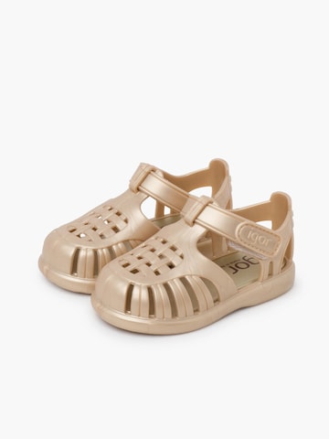 IGOR Beach & Pool Shoes in Gold