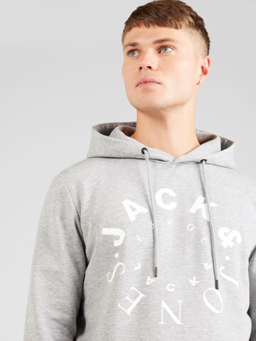 Sweat-shirt 'Warrior' JACK & JONES en gris