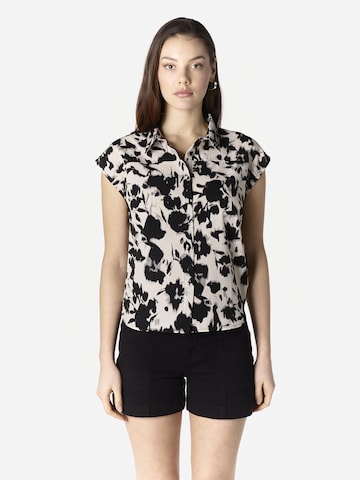 KOROSHI Blouse in Zwart: voorkant