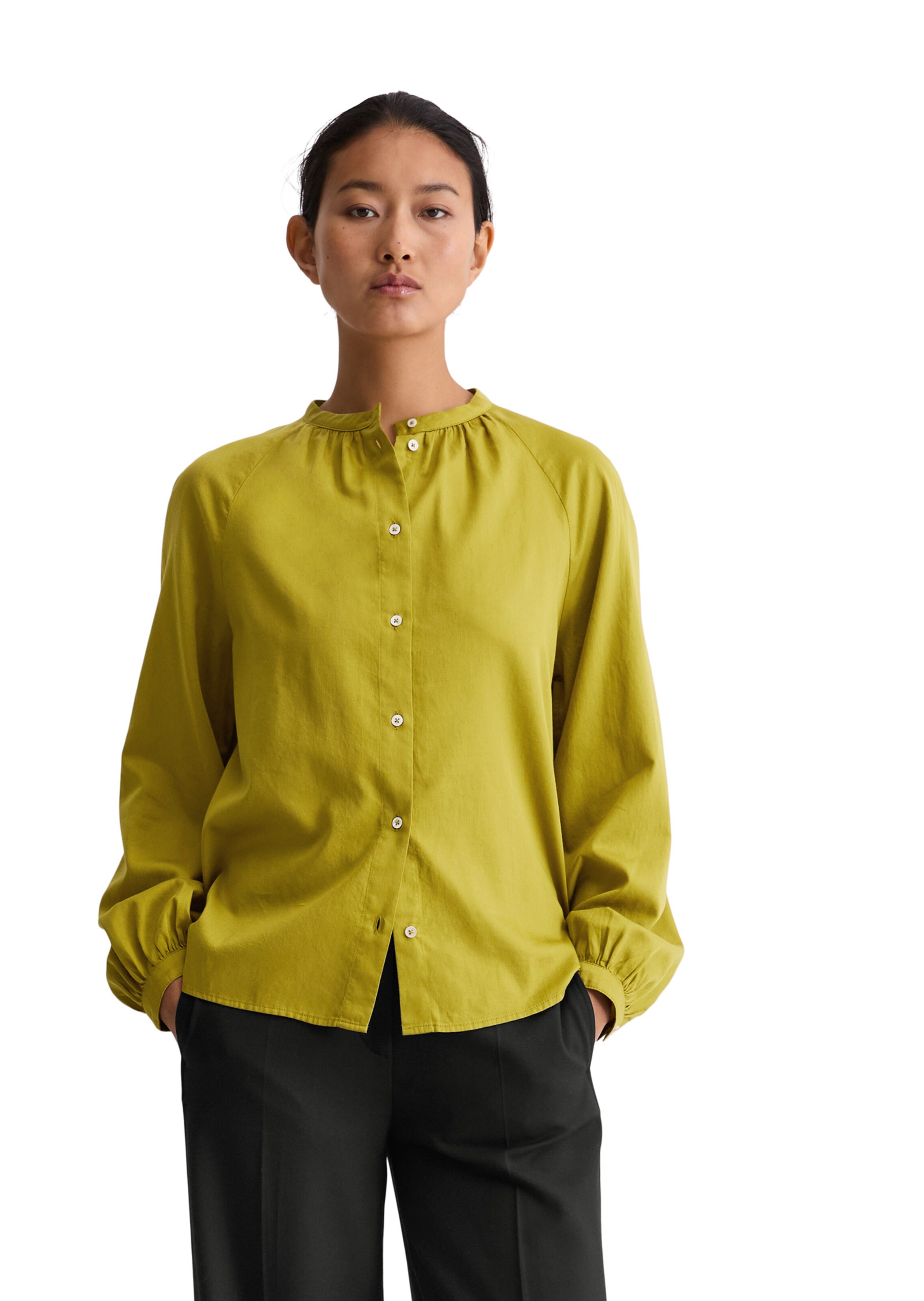 Marc O'Polo Blouse in Green: front
