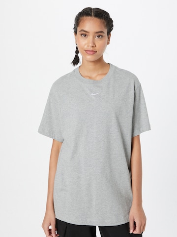T-shirt 'Essential' Nike Sportswear en gris : devant