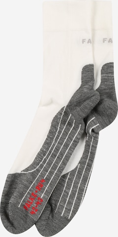FALKE Спортни чорапи 'RU4' в бяло: отпред
