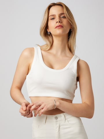 ABOUT YOU x MOGLI - Top 'Emma' en blanco: frente