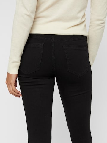 Skinny Jean 'Tanya' VERO MODA en noir