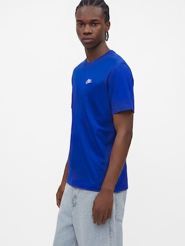 Regular fit Tricou 'CLUB' de la Nike Sportswear pe albastru