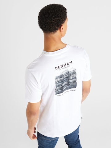 DENHAM T-shirt 'LIBRARY' i vit