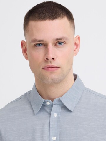 BLEND - Ajuste regular Camisa ' BHDaris ' en azul