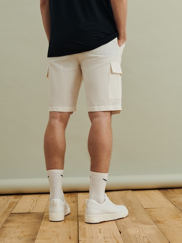 DAN FOX APPAREL - regular Pantalón cargo 'Pascal' en blanco