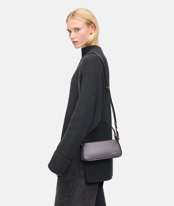 Liebeskind Berlin Shoulder bag in Purple