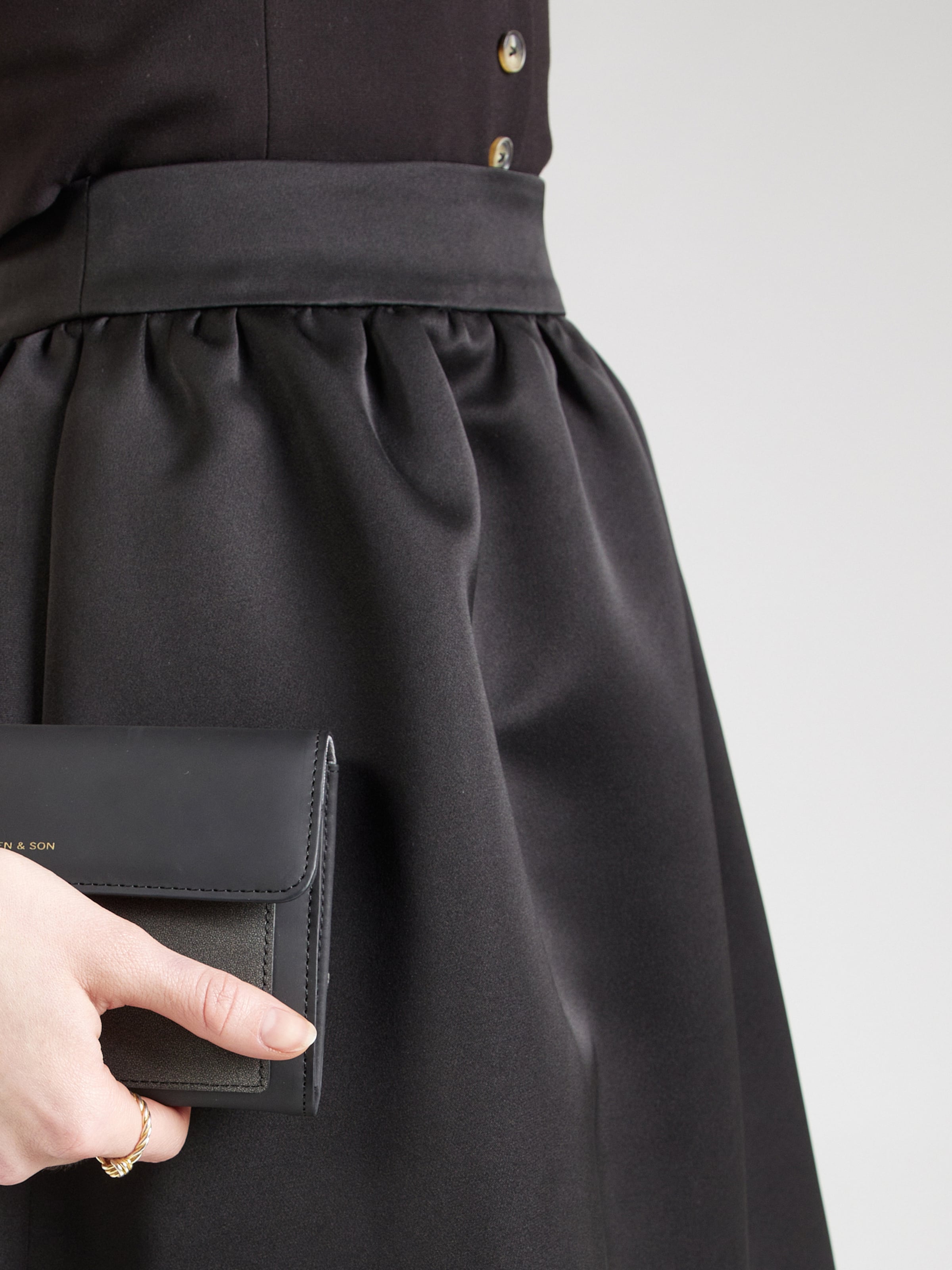 Coast Skirt in Black ABOUT YOU