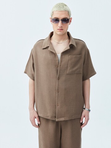 VAMOS CLO Button Up Shirt 'Indre' in Brown: front