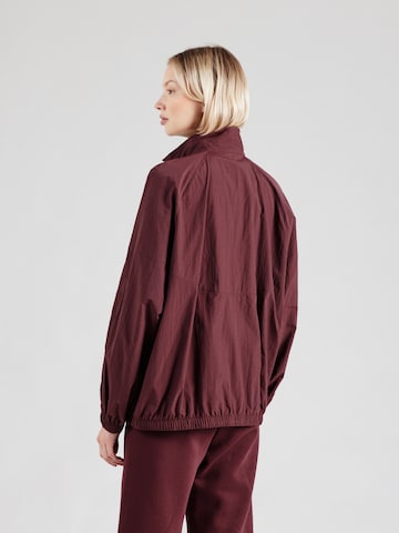Nike Sportswear Átmeneti dzseki - piros