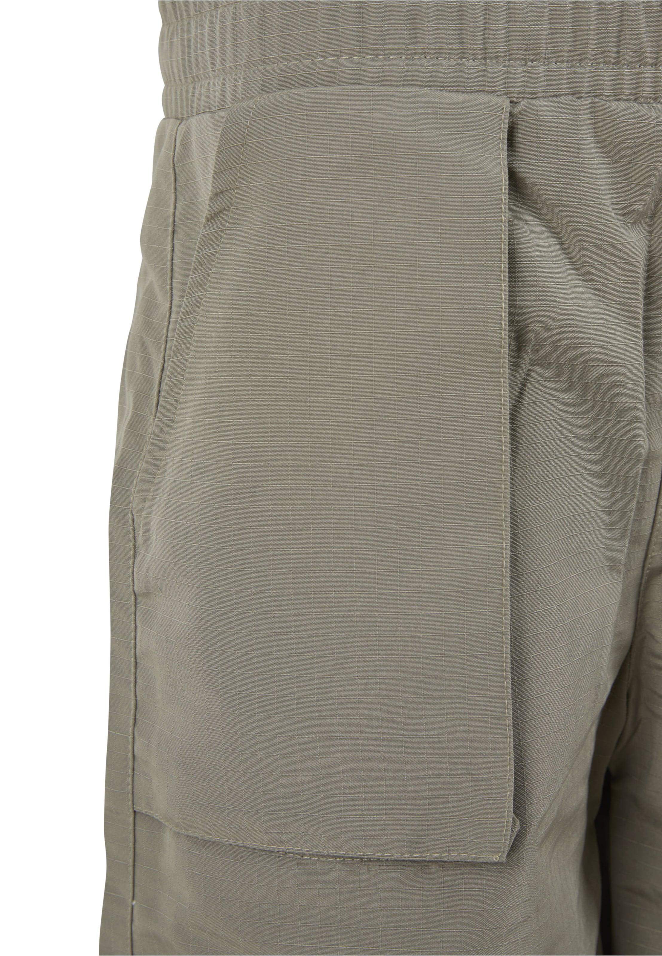 Regular Pantalon Urban Classics en vert