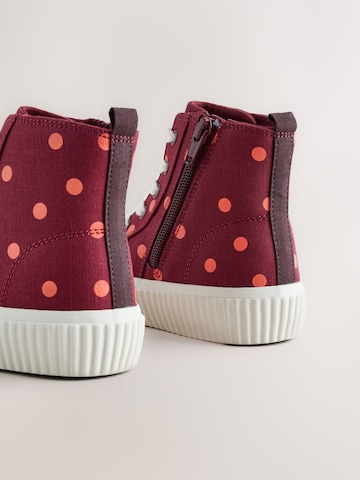 Next Sneaker in Rot