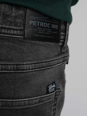 Petrol Industries Regular Jeans in Grau