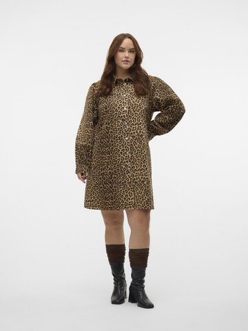 Robe 'Clucie' Vero Moda Curve en beige