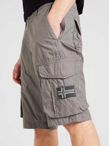 NAPAPIJRI Regular Shorts 'NOVAS' in Grau