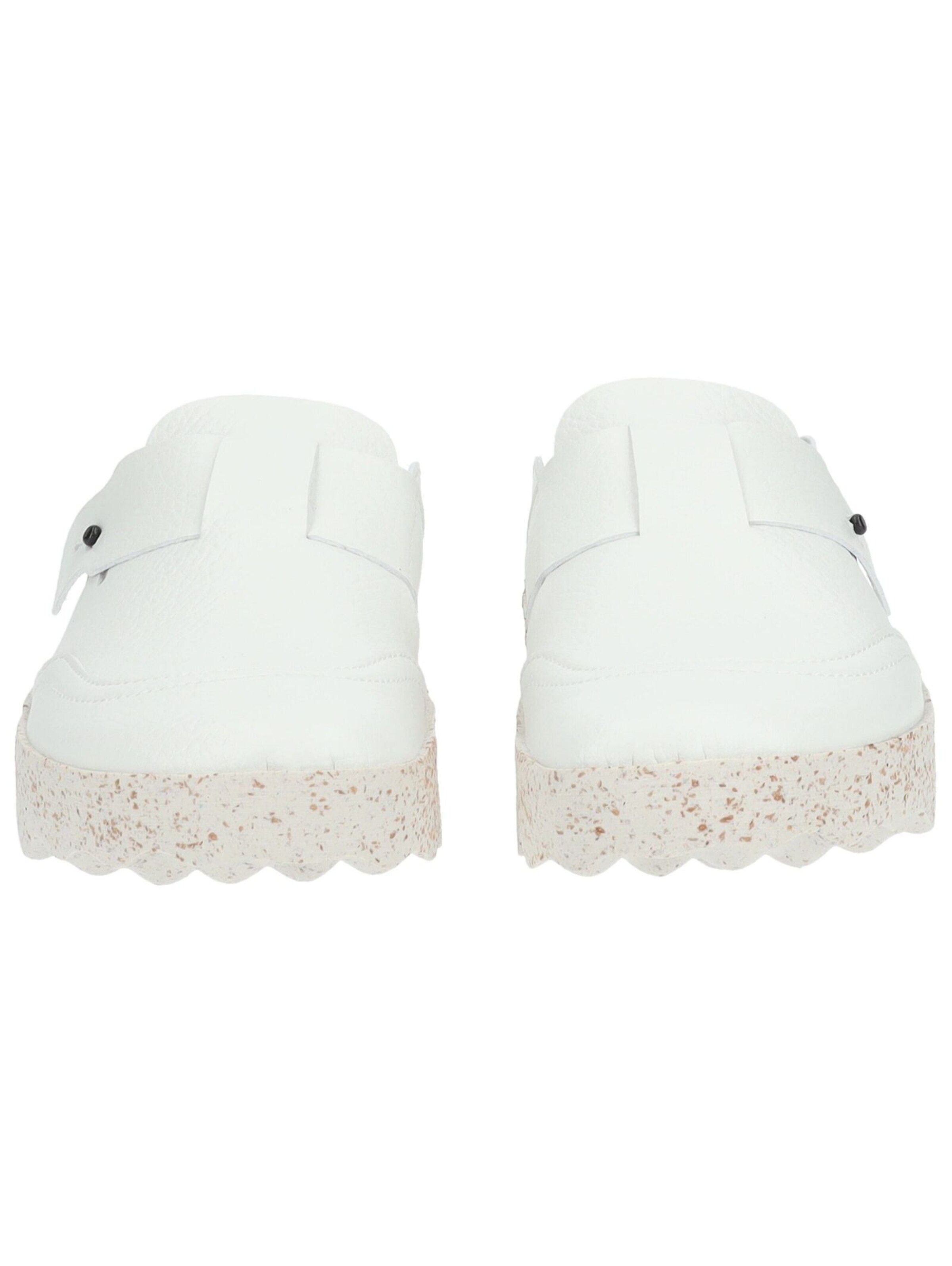 Asportuguesas Mules in White