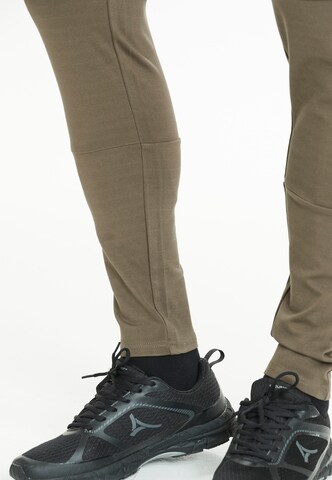 Virtus Regular Pants 'Ansten' in Green