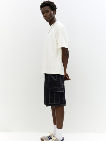 Pull&Bear Loosefit Cargojeans i svart