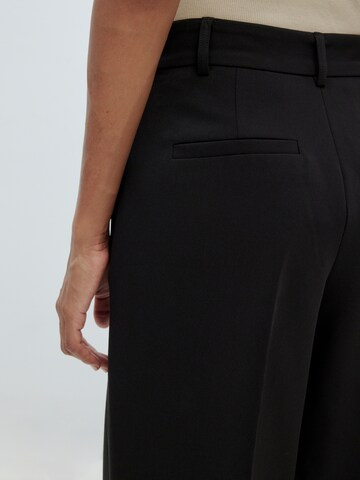 EDITED Normalny krój Spodnie 'Lavea' w kolorze czarny