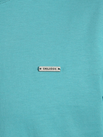 Smilodox Basic T-Shirt Ilyas in Blau