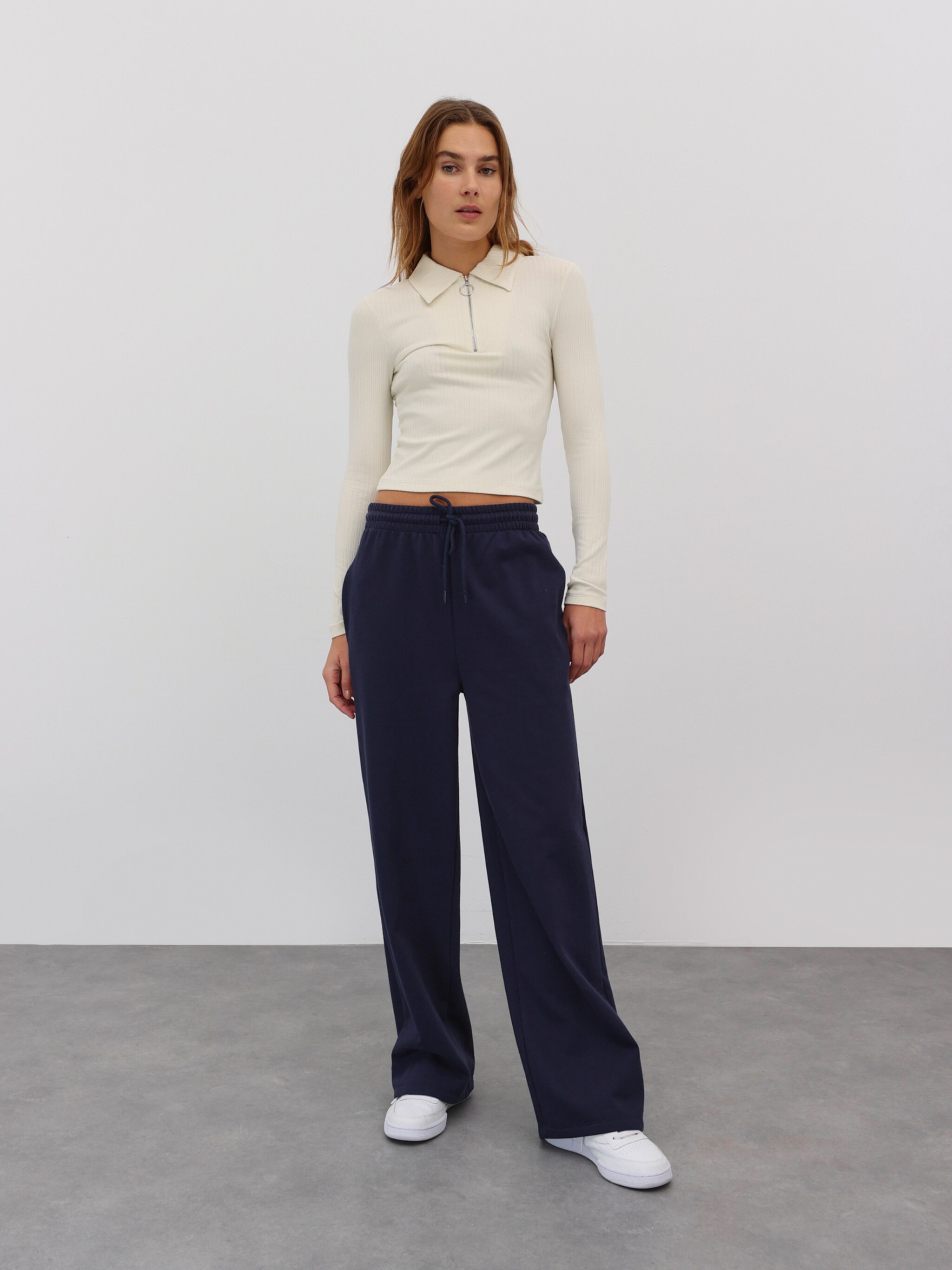 EDITED Producten Broek 'Sascha' Navy