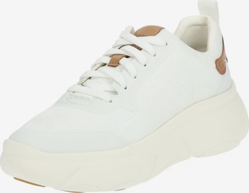 Baskets basses GEOX en blanc : devant