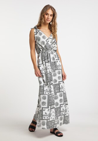 Abito di IZIA in bianco