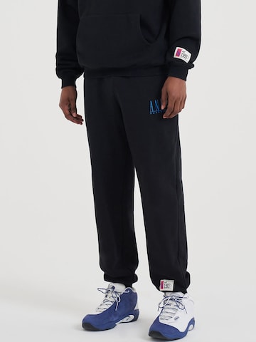 Effilé Pantalon AND1 en noir : devant