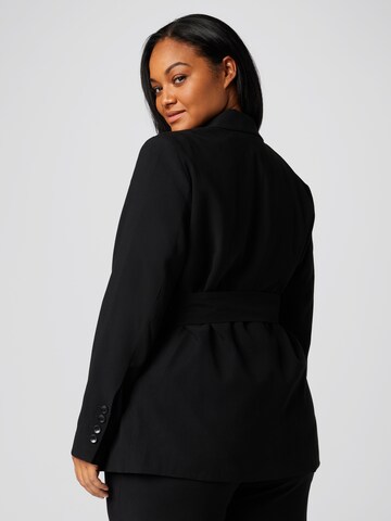 Guido Maria Kretschmer Curvy Blazer in Black