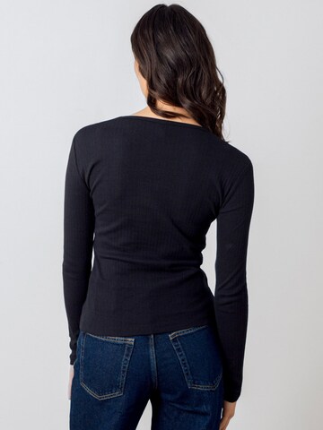 Honest Basics Shirt 'Long Rib'‌‌‌‌‌ in Schwarz