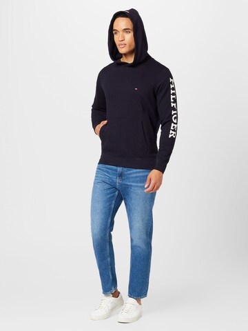 TOMMY HILFIGER Sweatshirt in Blau