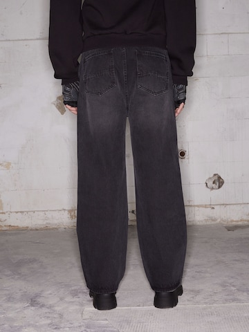 ABOUT YOU x Rewinside Regular Jeans 'Kian' in Black