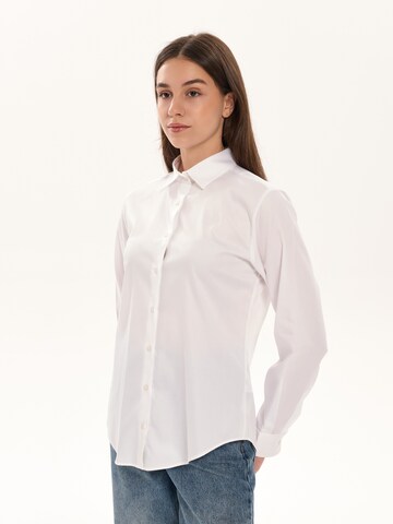 Chemisier 'Ninon' NOWIHT en blanc