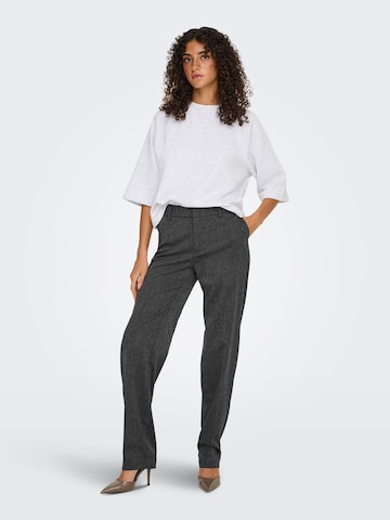 regular Pantaloni con pieghe 'ONLMARNIE' di ONLY in grigio