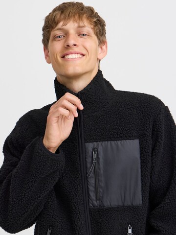 Giacca di pile ' MMBERRI' di The Jogg Concept in nero