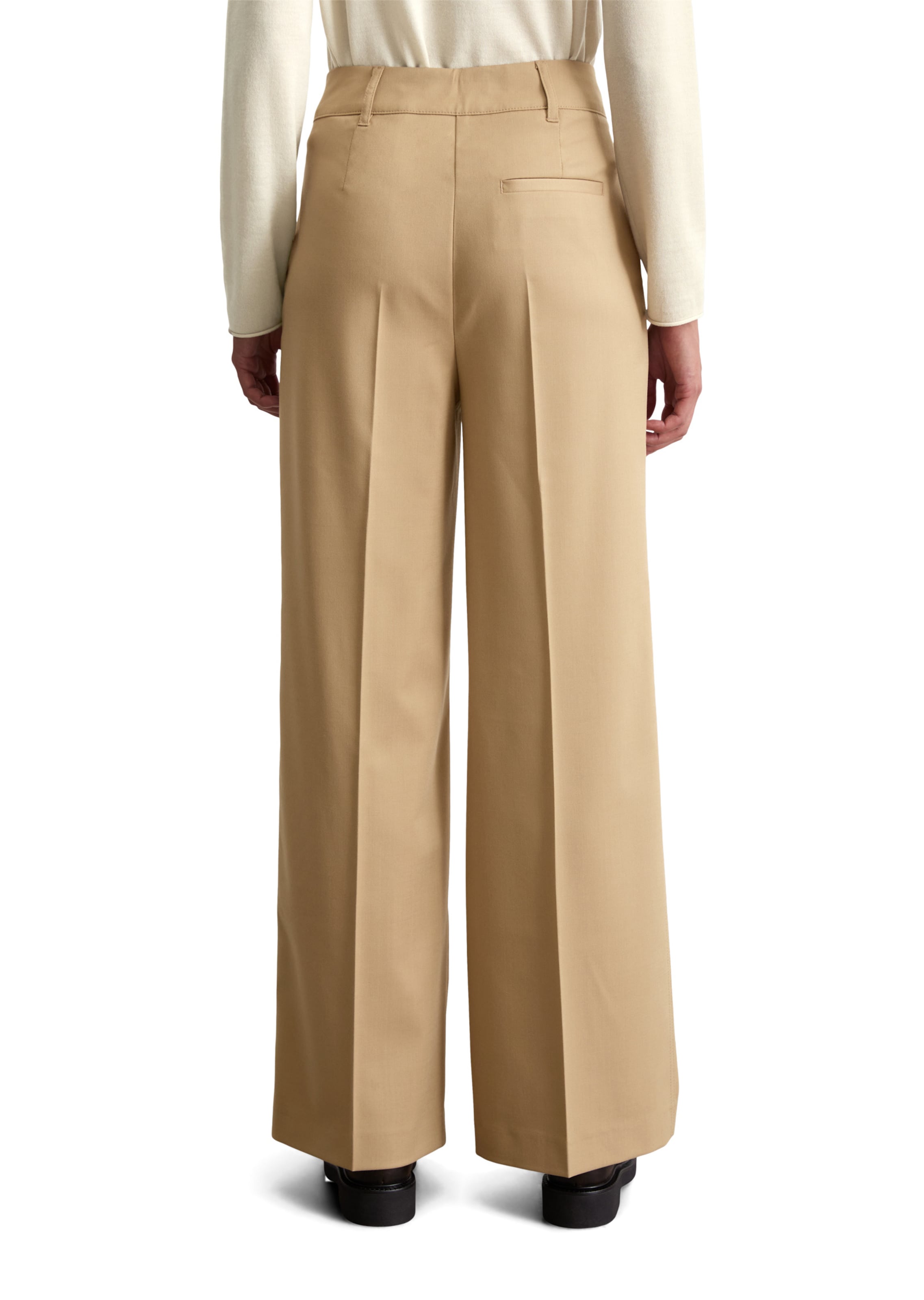 Marc O'Polo Loose fit Pleat-front trousers in Brown