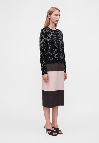 Marimekko Neuletakki 'VILLI' värissä musta