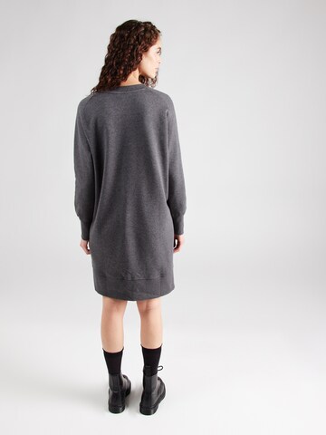Robe 'RAGLAN SWEATSHIRT DRESS' Lee en gris
