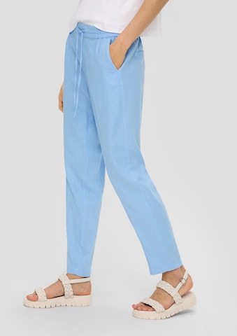 s.Oliver Tapered Pants in Blue: front