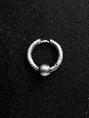 Orecchino 'GRAVITY' di REYTEL in argento