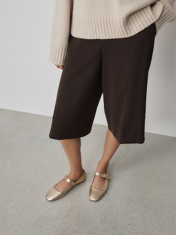 Ballerina di Next in oro